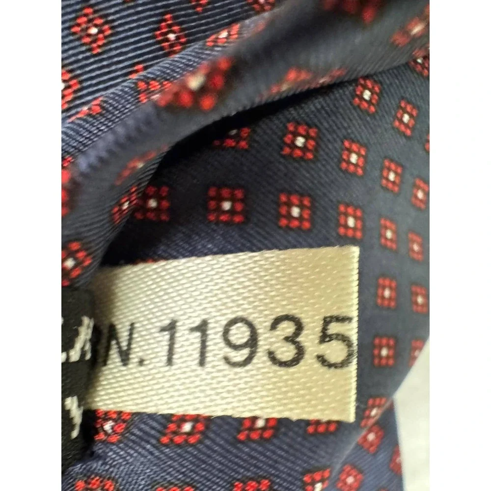Vittorio Rex Italy Mens Silk Tie Navy Blue Red Geometric Diamond Pattern